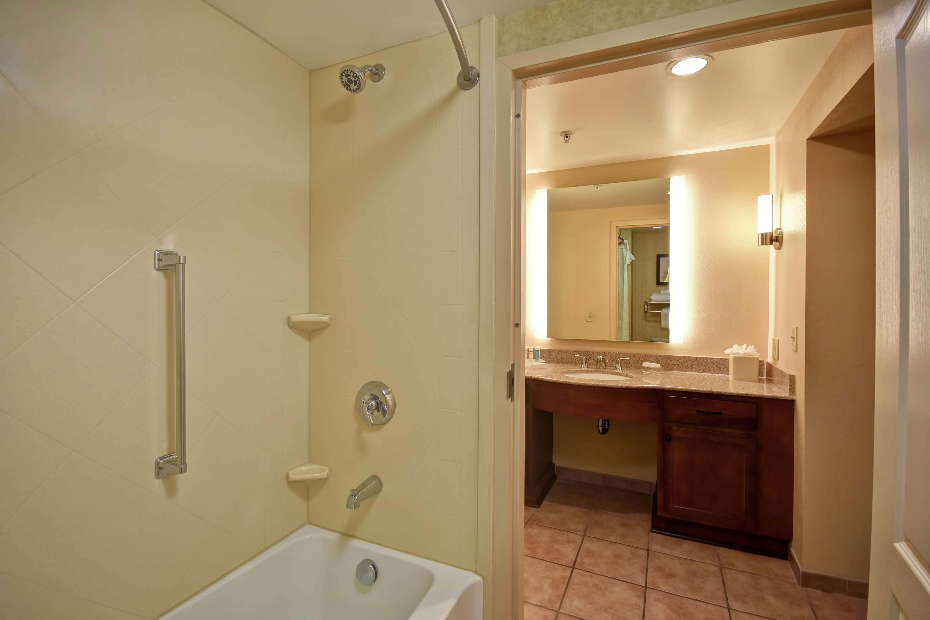 Hotel Homewood By Hilton Lancaster