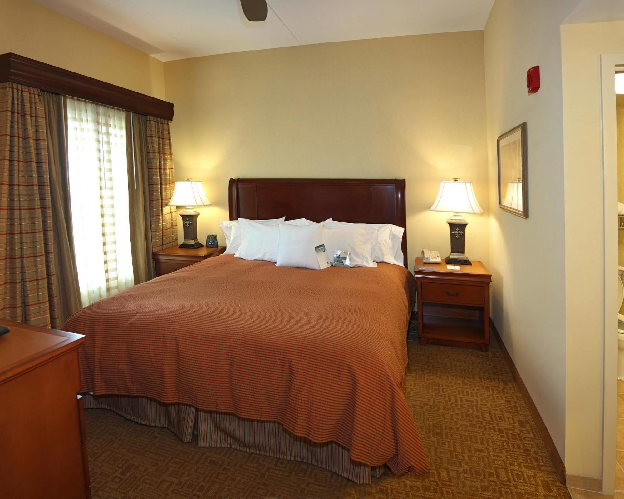 Hotel Homewood By Hilton Lancaster 3*